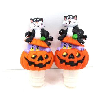 Vintage Bee 1991 Halloween Plastic Candy Tube Toppers (2) Pumpkin Black Cat